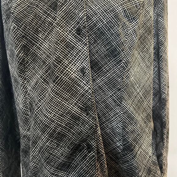 Lane Bryant Women's Button Up Plus Size - Picture 2 of 9